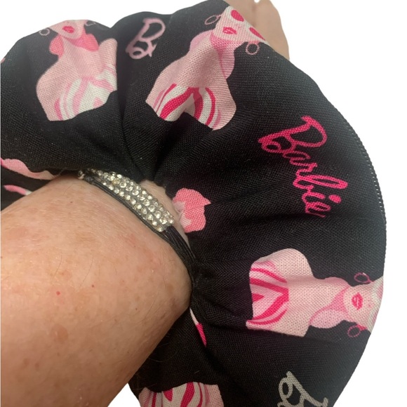 Barbie zipper scrunchie hand made USA b/pink cotton rare print summer trend nwt - Picture 3 of 5